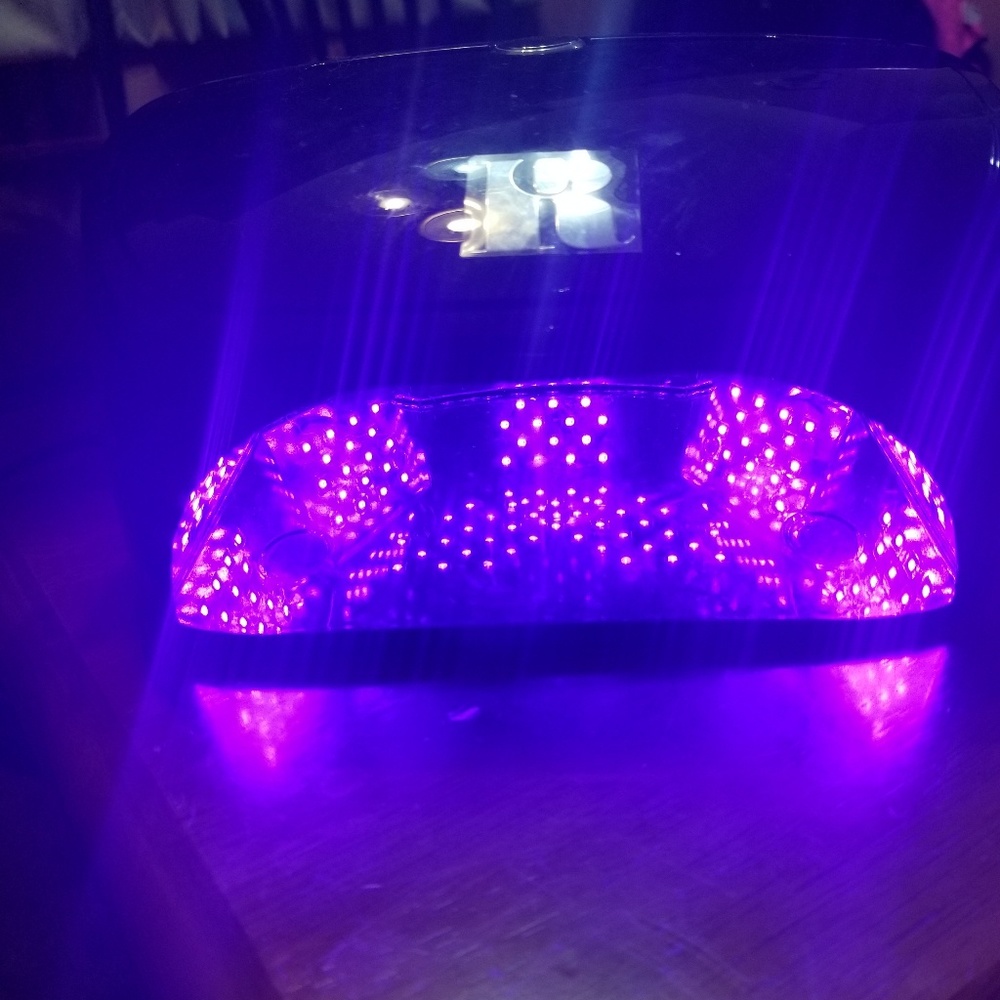 Gel nail light